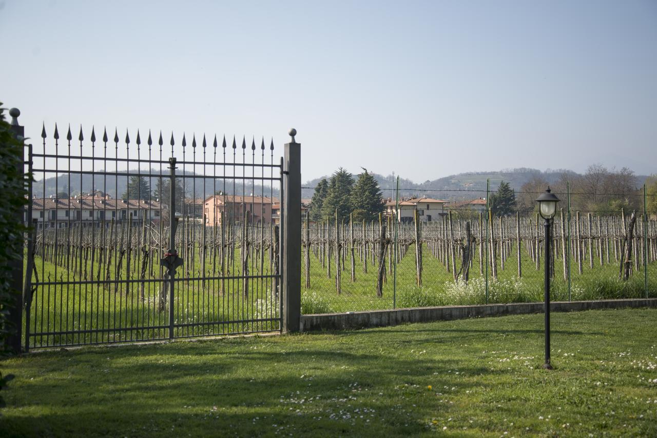 Villa Franca In Franciacorta Passirano Exterior photo